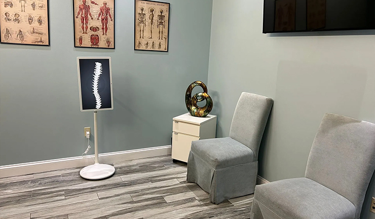 Florida Medical Orthopedic & Spine Institute's additional waiting area